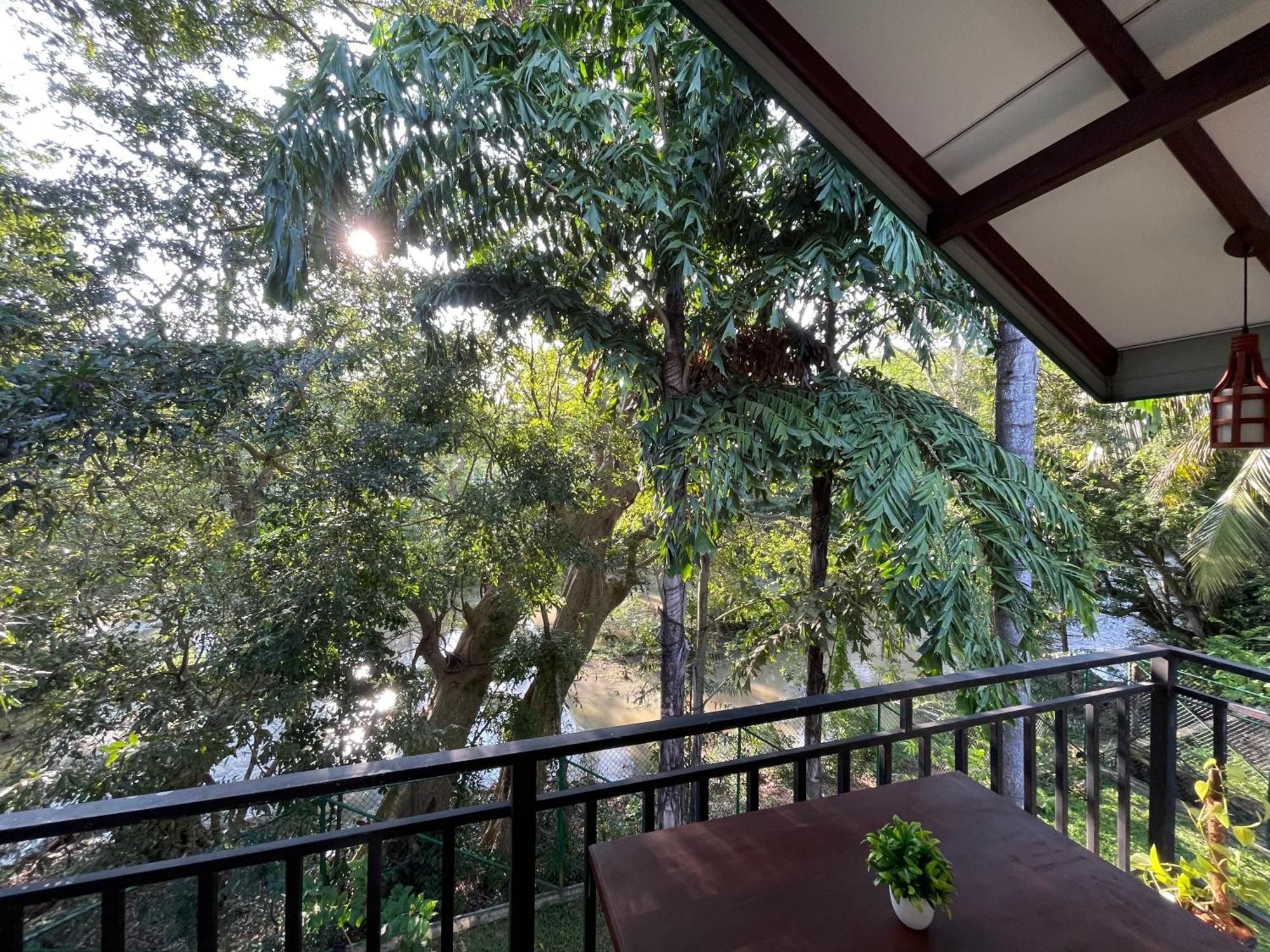 Yala Safari River View Hotel Tissamaharama Exterior foto