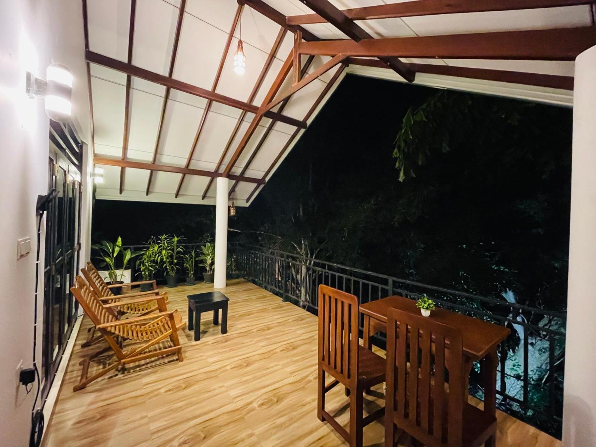 Yala Safari River View Hotel Tissamaharama Exterior foto